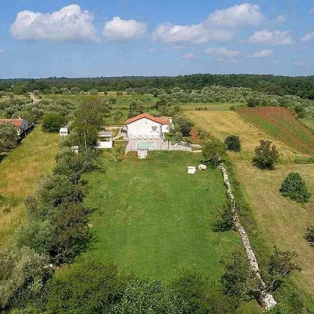 Holiday home Casa Divna Peruski
